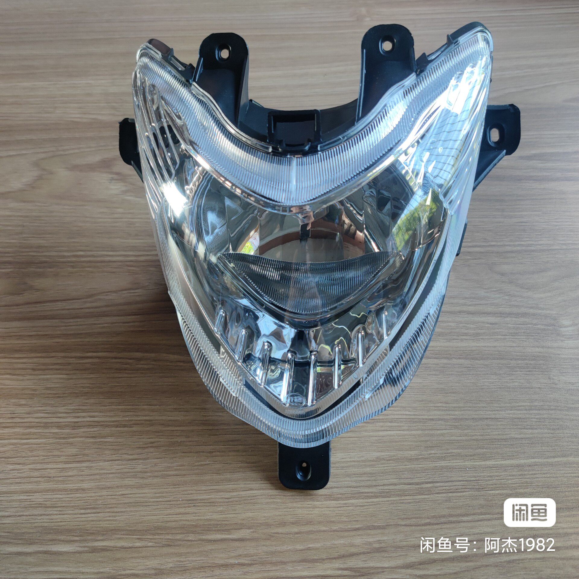 适用鹰钻HJ125T-10E/10G/10K摩托车头前照明大灯总成车头灯
