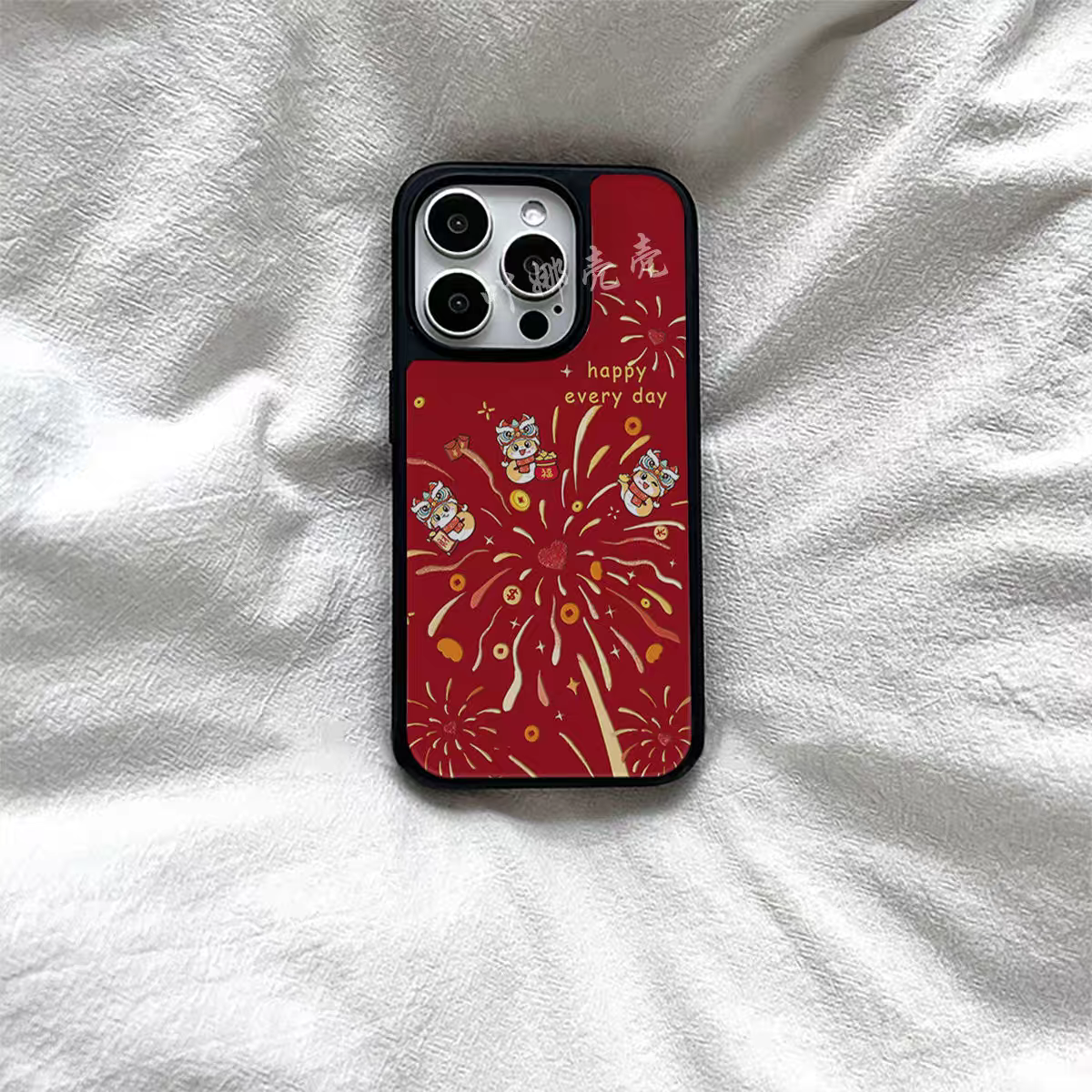 ins风新年小蛇原创亚克力黑边磁吸适用苹果iPhone16promax手机壳1315pro小米14Pro华为mate60p70三星S23防摔