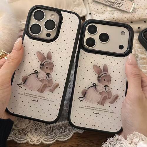 ins风可爱波点小兔黑边玻璃手机壳适用苹果iPhone17promax高级感保护套小众16plus原创15pro14防摔简约13pro