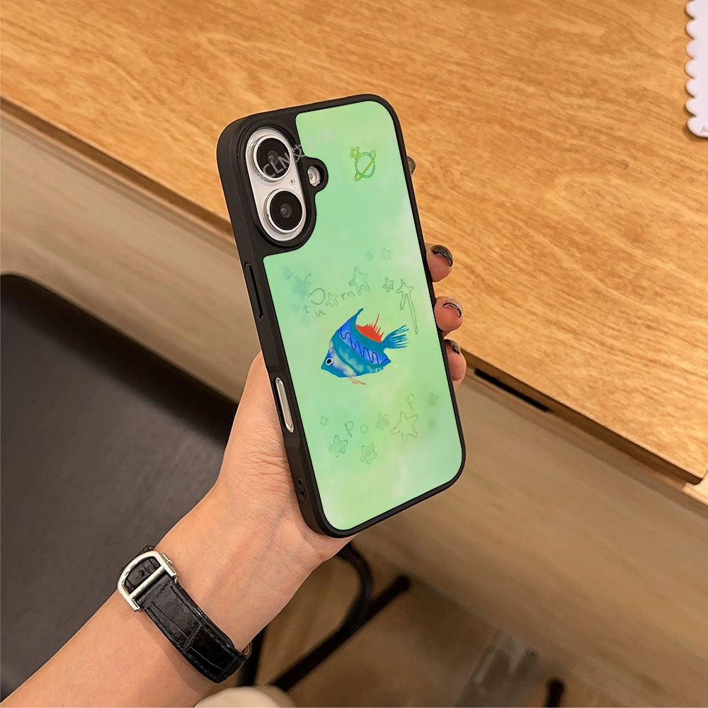 ins风酷热小鱼原创亚克力黑边磁吸适用苹果iPhone16promax手机壳1315pro小米14Pro华为mate60p70三星S23防摔