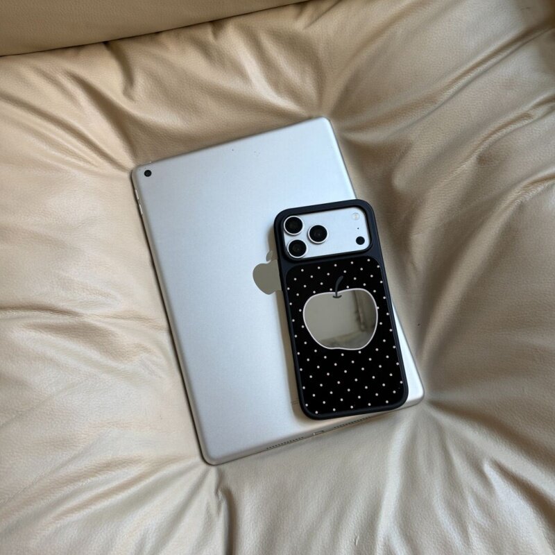 ins风可爱复古波点水果原创黑边镜面磁吸适用于苹果手机壳iPhone17promax16pro/15/14/13/高级防摔小众手机套