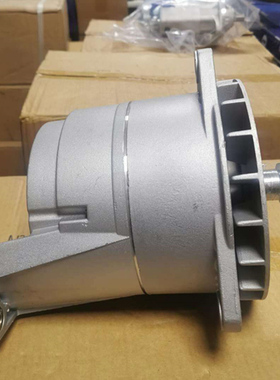 提梁机JFZ29118华柴道依茨28V140A发电机 01182159 KZ8211-70