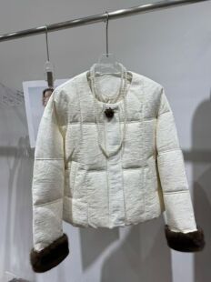 反季节捡漏欧洲站高端定制新中式国风提花羽绒服