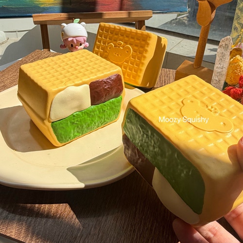 木吉宇治红豆冰方糕解压慢回弹捏捏乐仿真面包手感超棒squishy