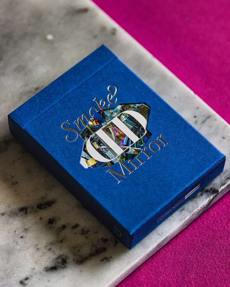 DD×DG烟与镜联名红蓝双色镂空窗口花切收藏扑克牌