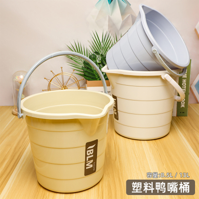 批发水桶塑料桶菜园浇水桶鸭嘴桶