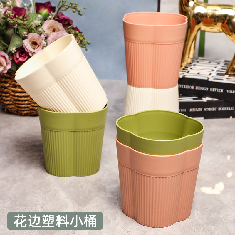 批发花边塑料笔筒摆件文具收纳盒图片