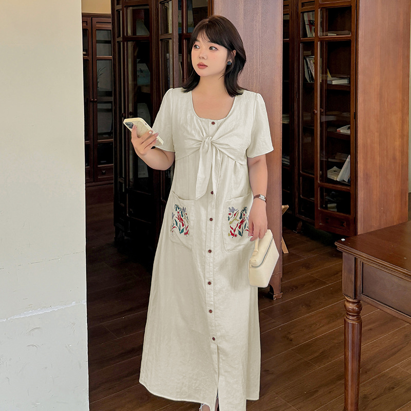 连衣裙夏季新款爆款大码胖妹妹时尚显瘦收腰遮肚子重工刺绣中长裙