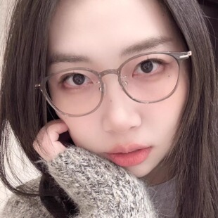 良也8克素颜眼镜女ins松弛感日常超轻钛材舒适方圆眼镜框可配度数