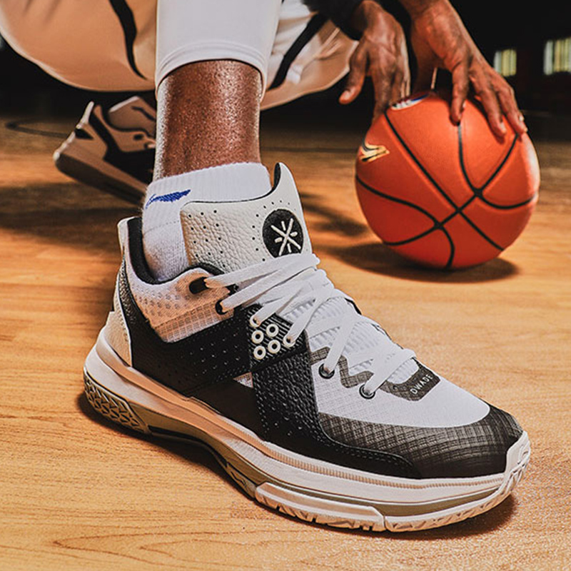 李宁闪击7驭帅13篮球鞋