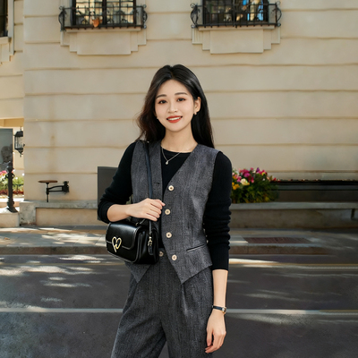 小个子深灰粗花呢马甲套装