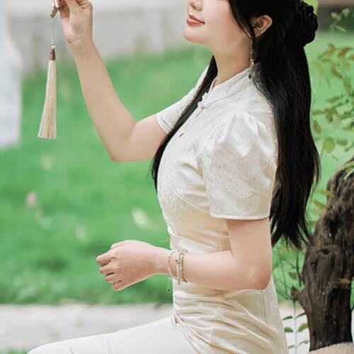 小个子米杏色国风短袖旗袍连衣裙
