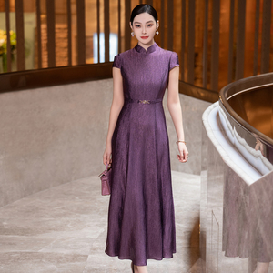 新中式立领紫色长裙女2026夏新款气质轻奢醋酸显瘦宴会礼服连衣裙
