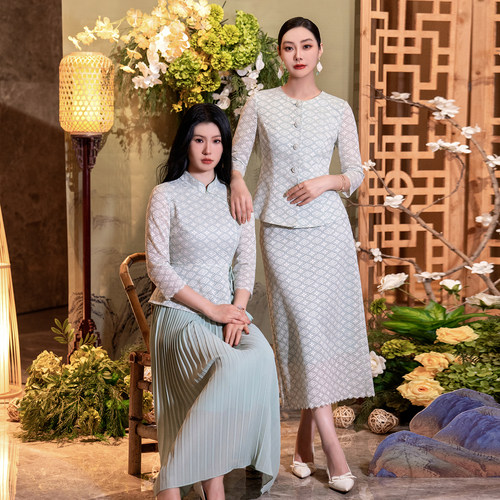 时尚蕾丝套装裙女端庄大气两件套
