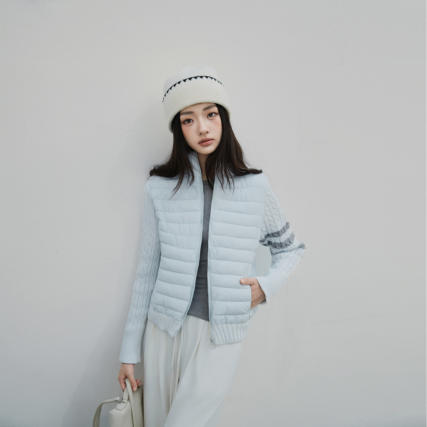 浅蓝立领薄棉服女绗缝撞色条纹