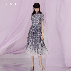 Londee/龙笛桑蚕丝水仙印花飘逸连衣裙0S26561