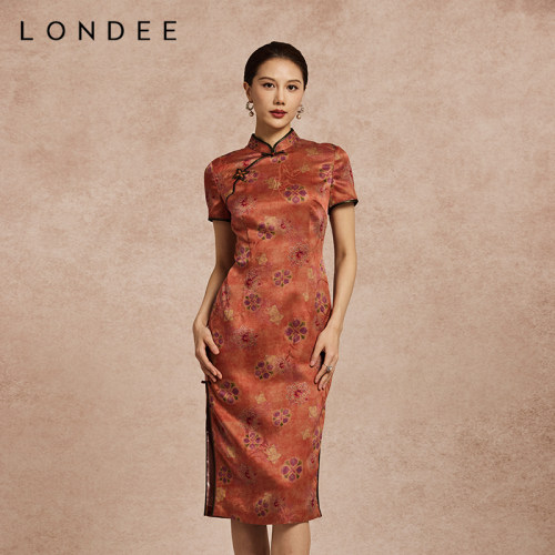 Londee/龙笛晕染橘粉新中式宝相花缎面连衣裙桑蚕丝旗袍6T21161