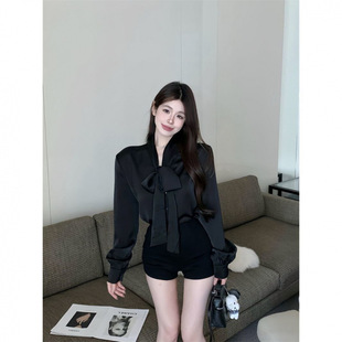 山力达迪 黑色缎面衬衫女秋季法式感穿搭衬衣职场通勤蝴蝶