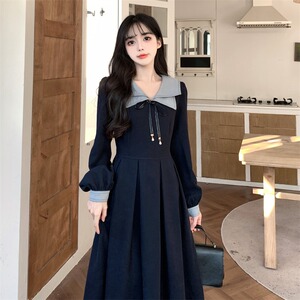大码减龄娃娃领灯芯绒连衣裙女秋冬新款胖妹妹收腰显瘦学院风长裙