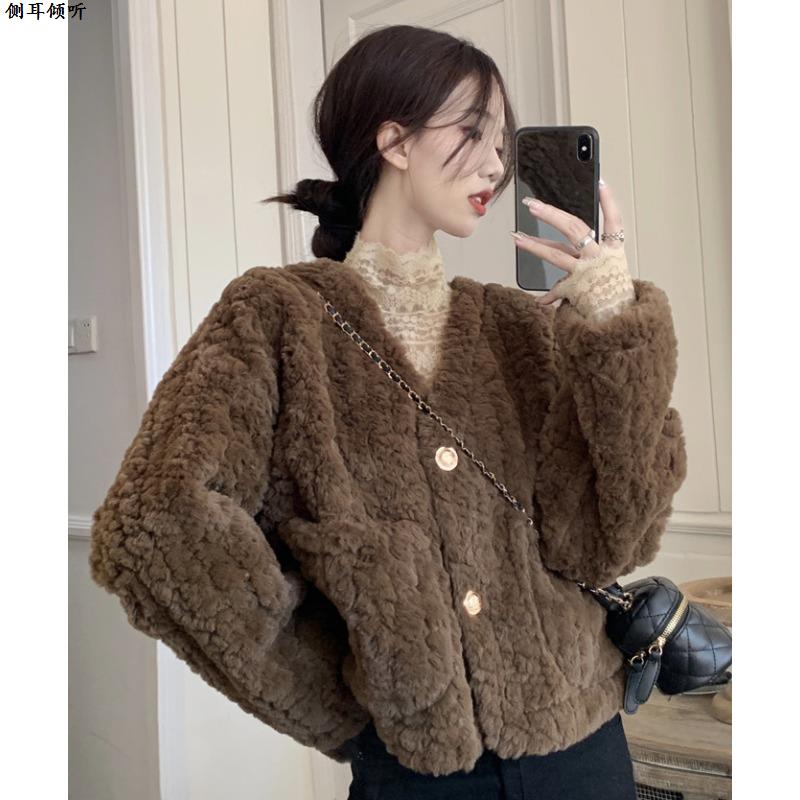 小香风加厚v领短款羊羔毛绒外套女秋冬皮毛一体宽松保暖棉服上衣