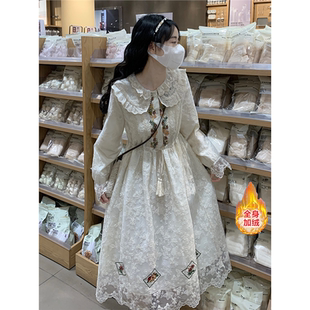 森系娃娃领加绒加厚蕾丝连衣裙女冬2025新款甜美少女网纱打底长裙