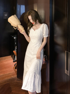 法式初恋温柔风白色连衣裙女夏收腰气质仙女裙子别致超仙甜美长裙