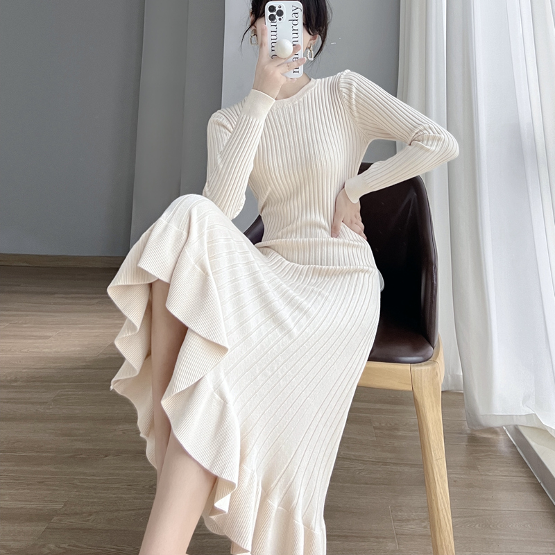 春秋鱼尾针织连衣裙女过膝中长款打底内搭修身显瘦配大衣的毛衣裙
