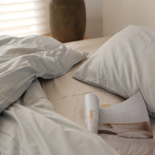 230学生宿舍三件套 细条纹单双人被套200 日式 简约纯棉床单单件