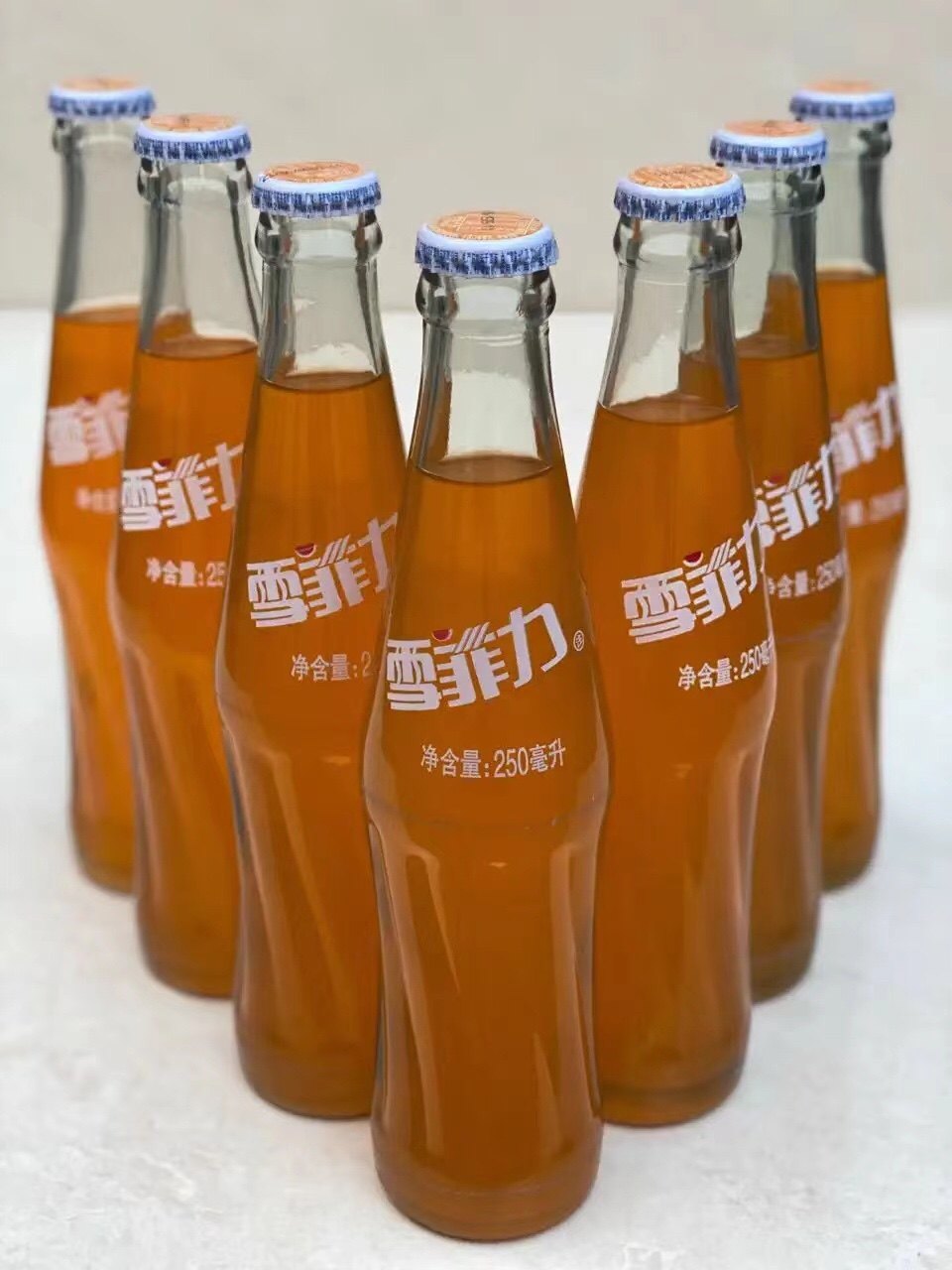 齐齐哈尔雪菲力汽水玻璃瓶菠萝味橙味饮料老式大香槟250ml6瓶包邮