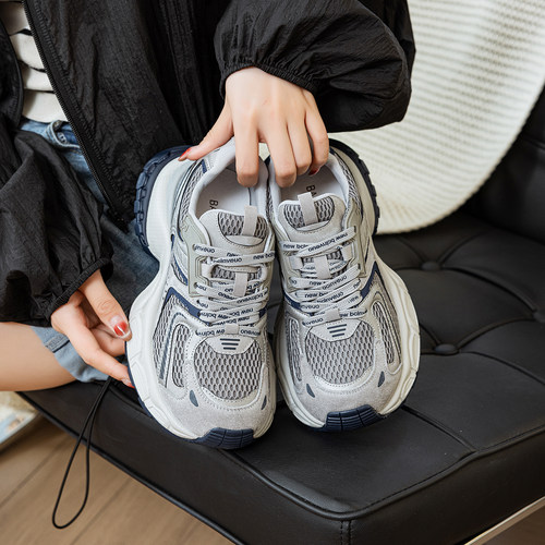 老爹鞋女2025新款爆款秋季透气