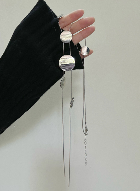 银色几何圆片流苏长款链条项链