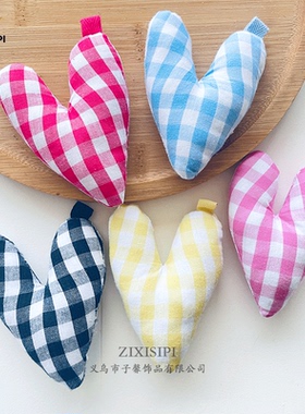 ins彩色格子桃心挂饰带圈配饰潮服潮鞋潮袜潮包格子个性充棉/M102