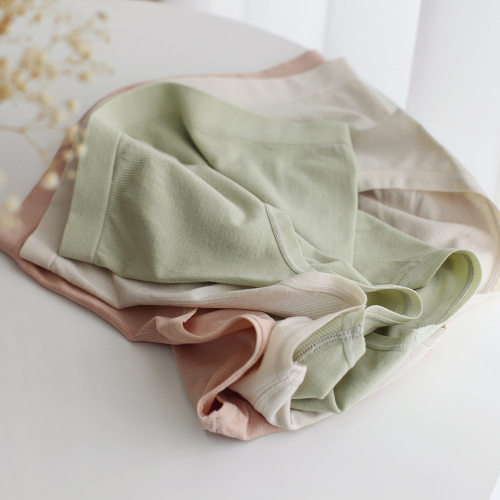 7245简约基础款淡雅纯色柔软细腻面料舒适感中腰女士三角内裤