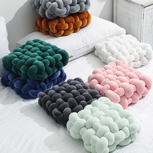 Cata · 北欧ins坐垫编织抱枕方形靠背毛绒靠枕沙发靠垫飘窗垫