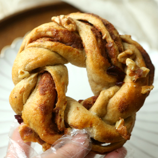 全麦椰香肉桂咖啡核桃卷花环面包无蔗糖海街茶点早餐代餐