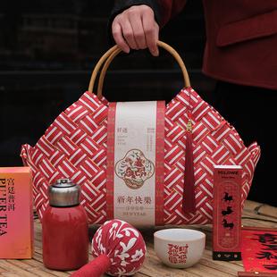 2026马新年会文创春节礼盒送客户员工实用创意高档定制伴手礼物品