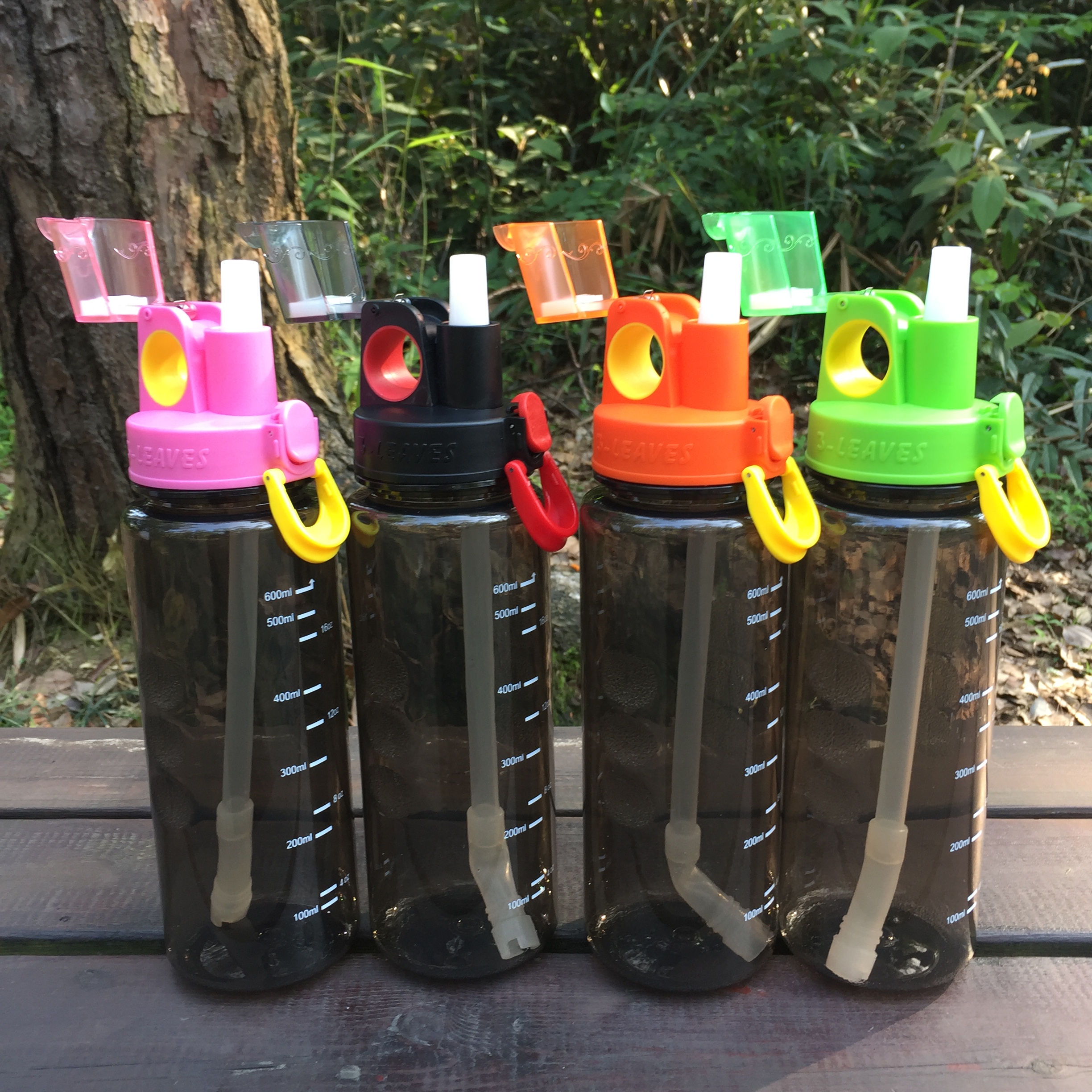 台湾tritan运动风600ml学生水杯