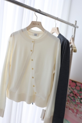 JCLP超细精纺美丽诺羊毛桑蚕丝圆领长袖针织衫假两件上衣轻薄春秋