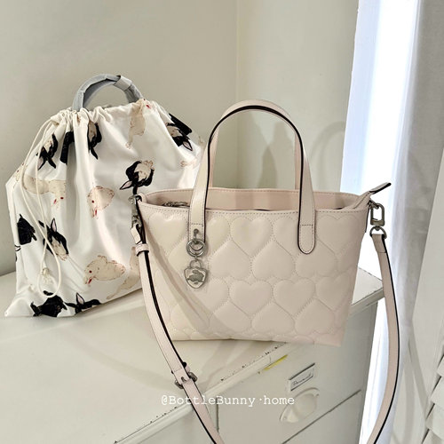 BottleBunny’小托特爱心满绣包斜挎手提包