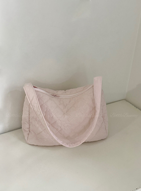 BottleBunny’绗棉花朵慵懒小麻将遛弯包单肩包