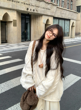 Adan麻花圆领白色毛衣女秋冬韩系复古宽松慵懒设计感加厚针织上衣