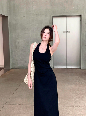 Adan 黑色修身吊带裙挂脖连衣裙2025夏季收腰显瘦百搭中长款A字裙