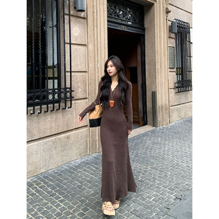 显瘦百搭气质V领长款 韩系修身 打底裙女 连帽针织连衣裙秋季 Adan