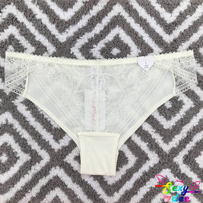 米白色蕾丝蕾丝底裤6ixty8ight
