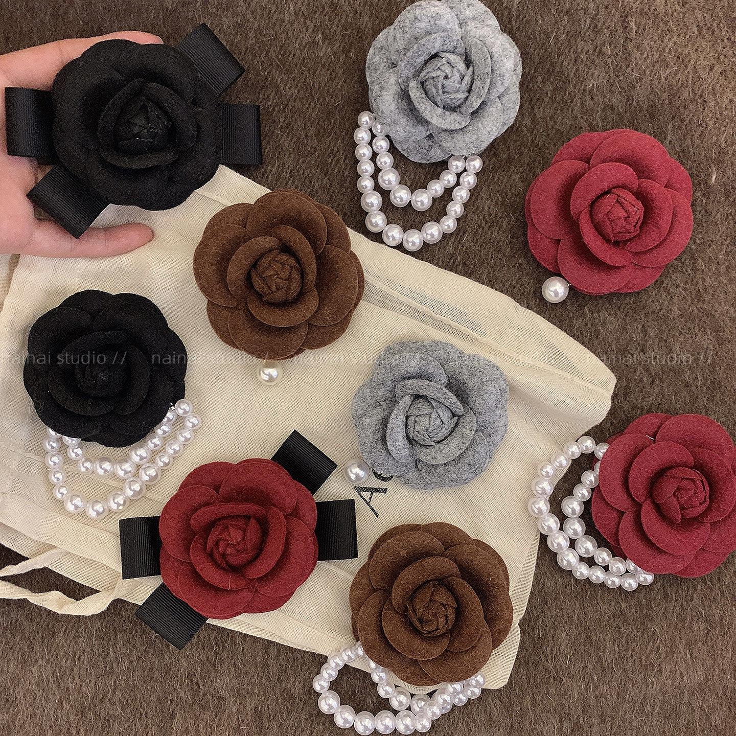 毛呢山茶花胸针~珍珠吊装复古法式2025秋冬新款蝴蝶结胸花别针女