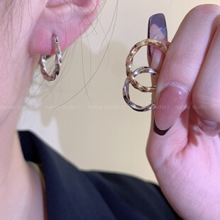 冷淡风麻花耳圈~高级感圈圈耳钉轻奢ins韩系耳环素圈耳扣女耳饰A