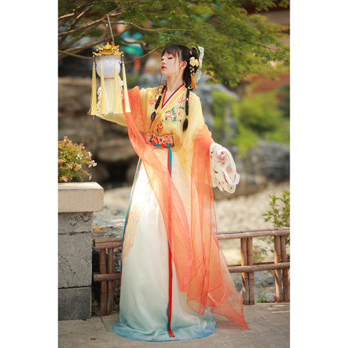 宴山亭原创汉服刺绣中秋