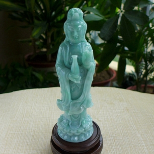 传世珍藏671 A货老坑种浅翠绿冰润起胶精雕净瓶观音翡翠摆件