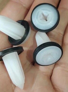 适用福特嘉年华福克斯后尾灯固定塑料螺丝母底座胶钉卡扣卡子