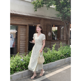 设计v领收腰长裙 碎花连衣裙女夏韩系温柔一片式 Miao 椰风漫夏